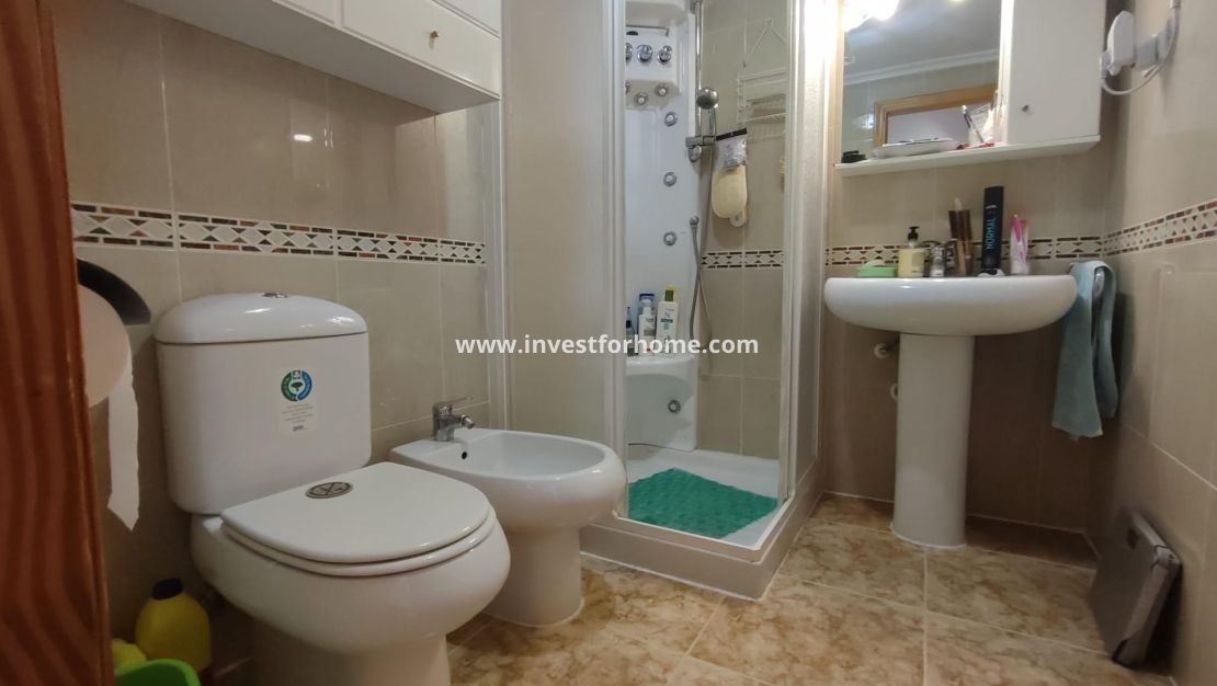 Verkoop - Appartement - Torrevieja - Centro