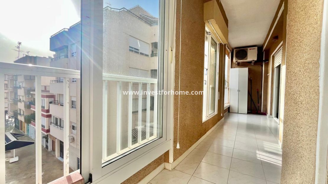 Verkoop - Appartement - Torrevieja - Centro