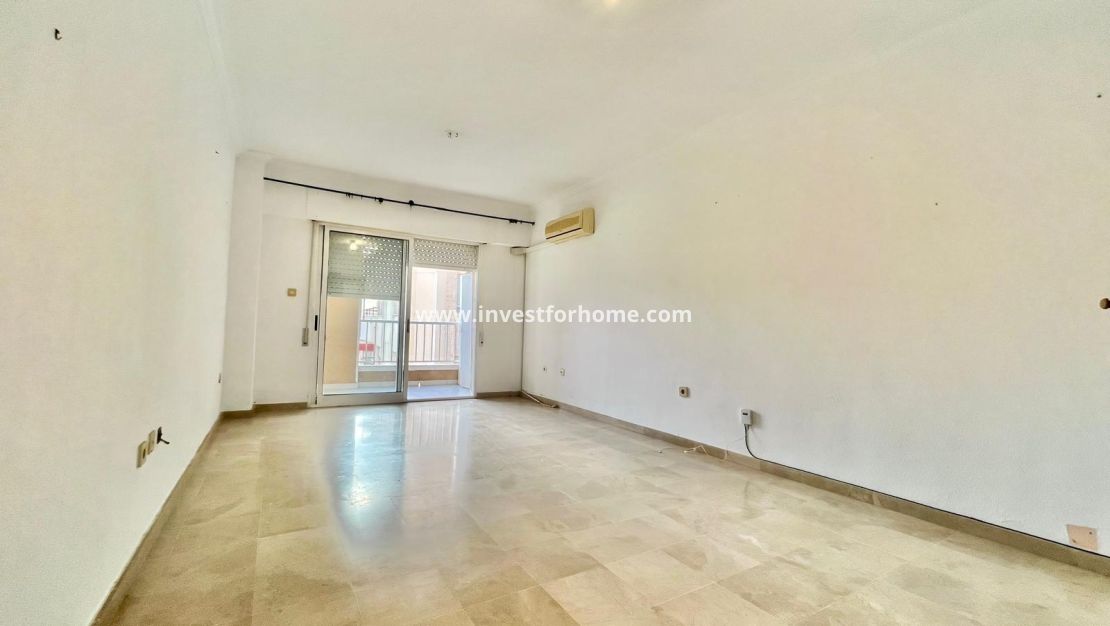 Verkoop - Appartement - Torrevieja - Centro