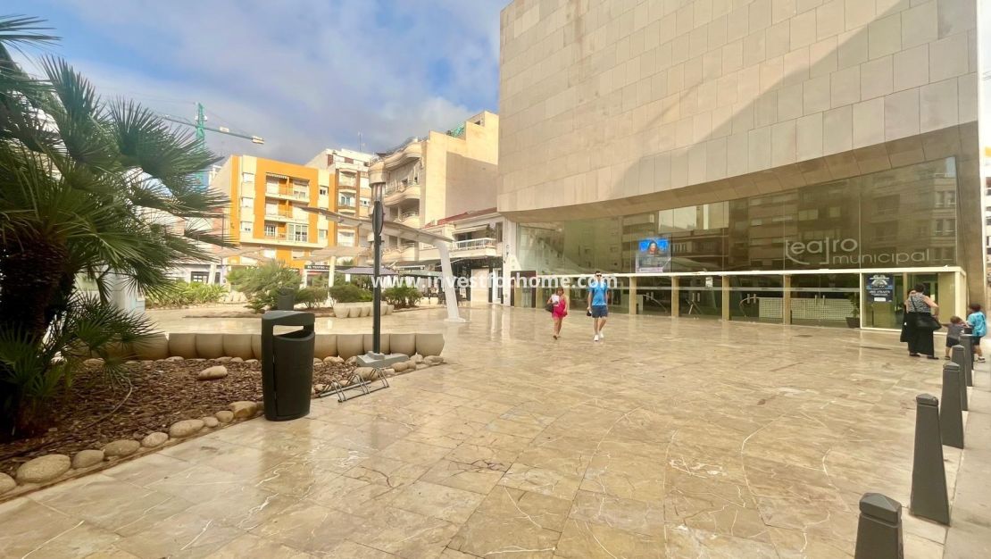 Verkoop - Appartement - Torrevieja - Centro