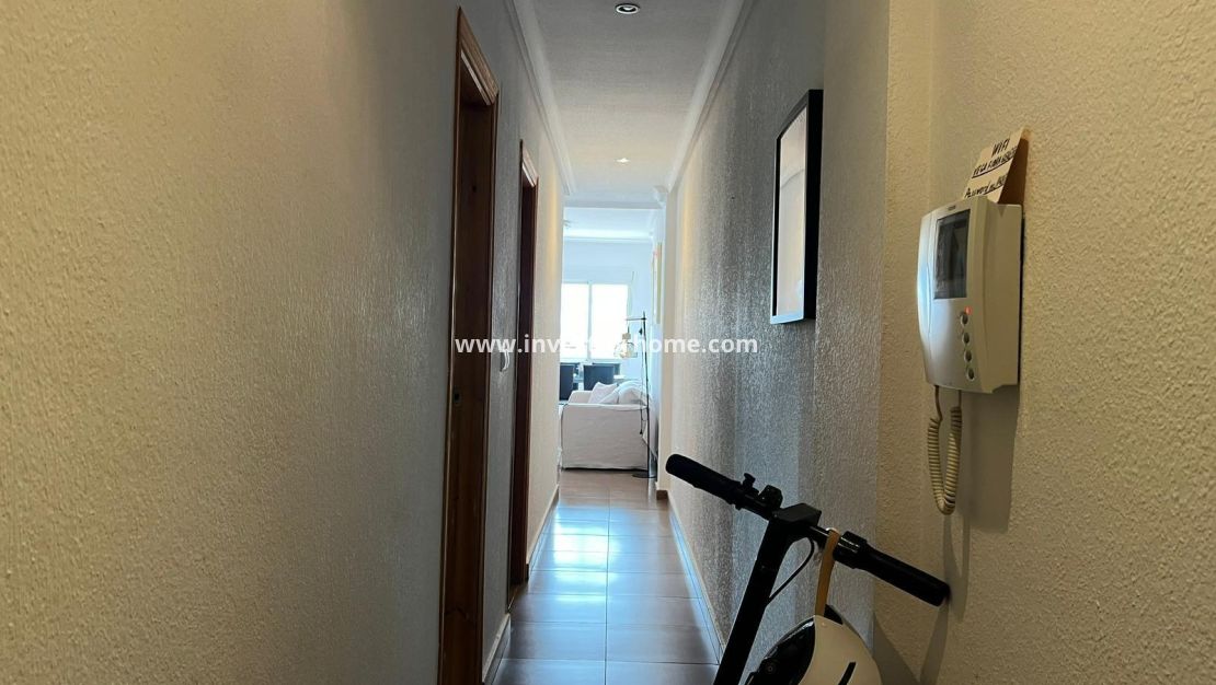 Verkoop - Appartement - Torrevieja - Centro