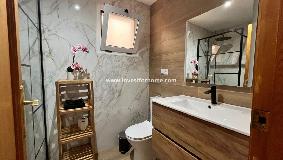 Verkoop - Appartement - Torrevieja - Centro