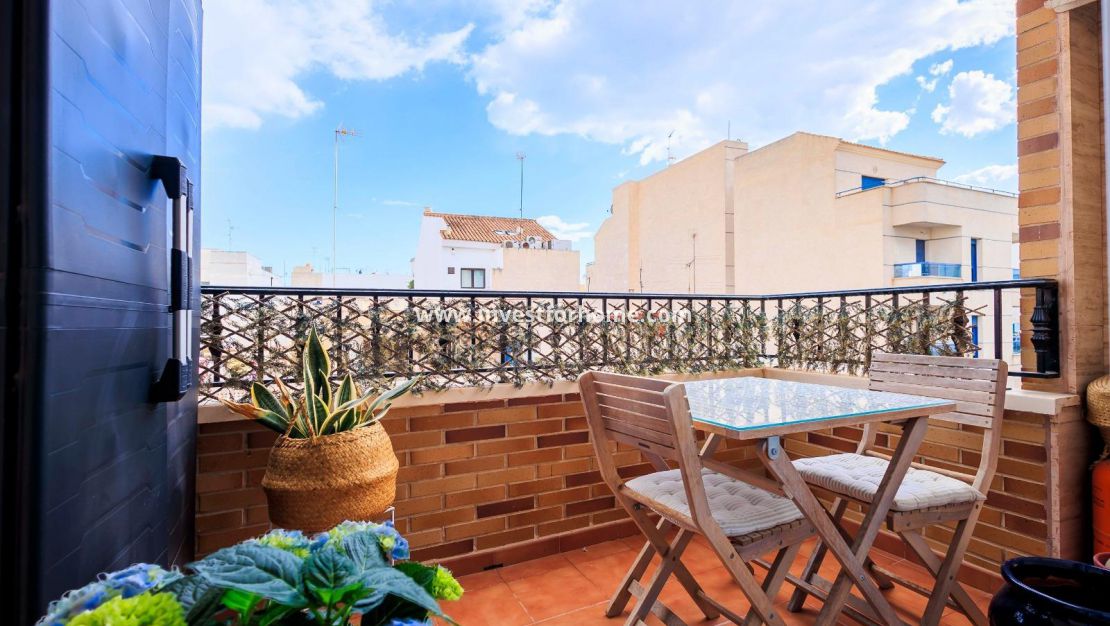 Verkoop - Appartement - Torrevieja - Centro