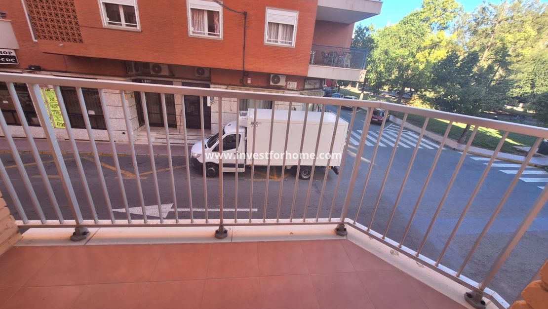 Verkoop - Appartement - Torrevieja - Centro