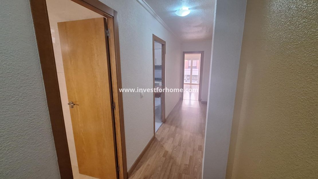 Verkoop - Appartement - Torrevieja - Centro