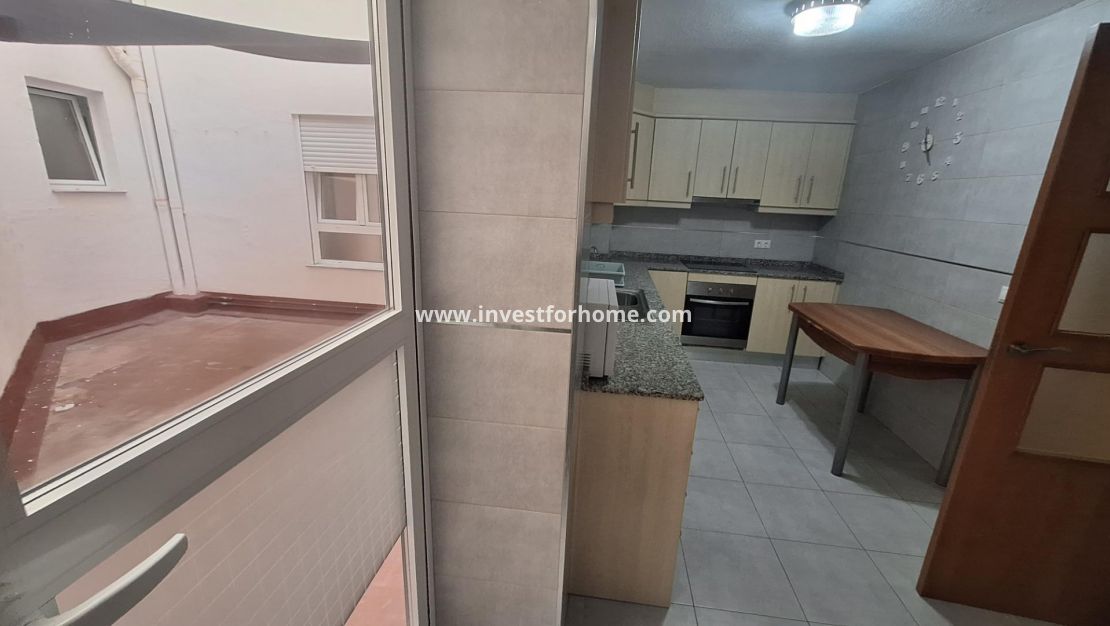 Verkoop - Appartement - Torrevieja - Centro