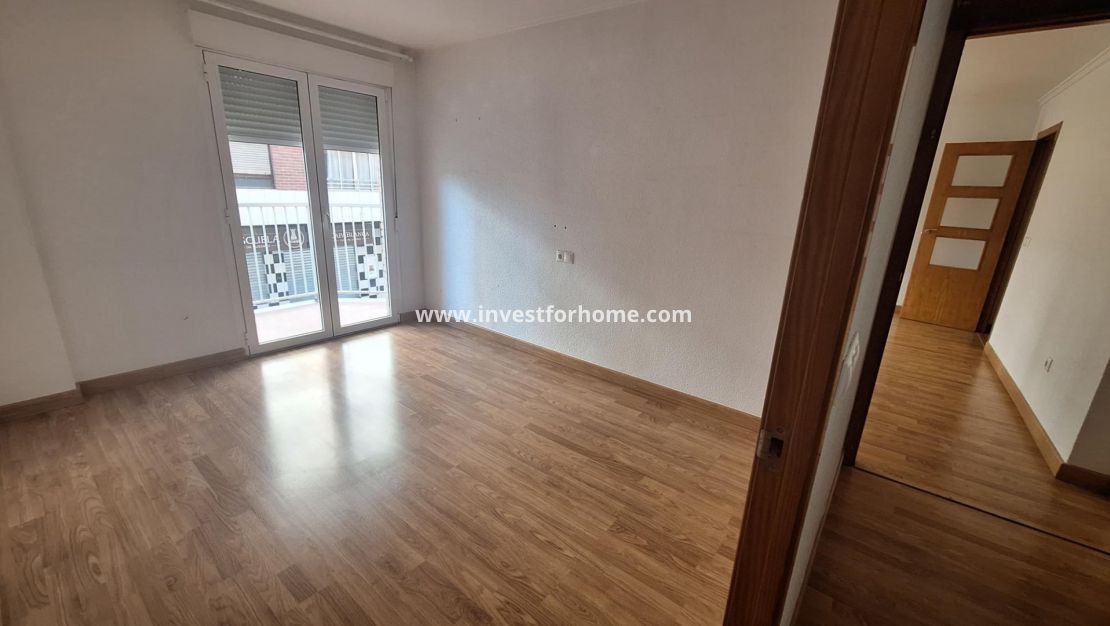 Verkoop - Appartement - Torrevieja - Centro