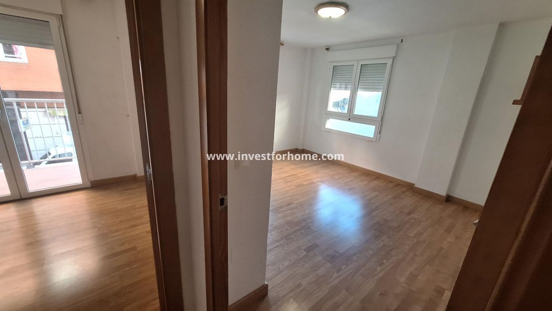 Verkoop - Appartement - Torrevieja - Centro