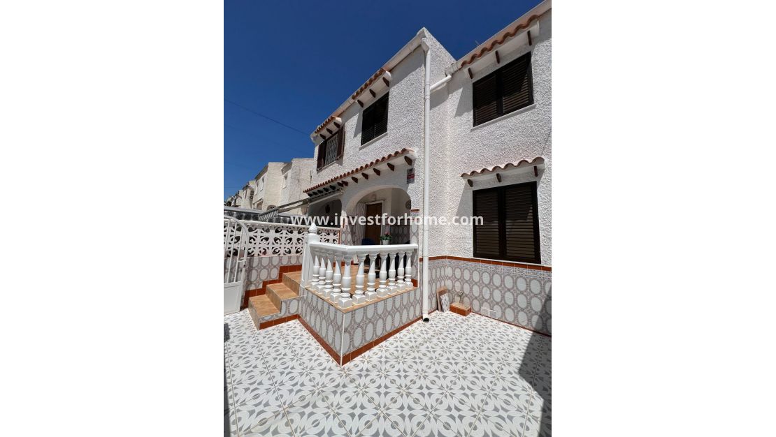 Verkoop - Appartement - Torrevieja - Centro