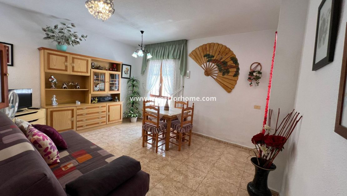 Verkoop - Appartement - Torrevieja - Centro