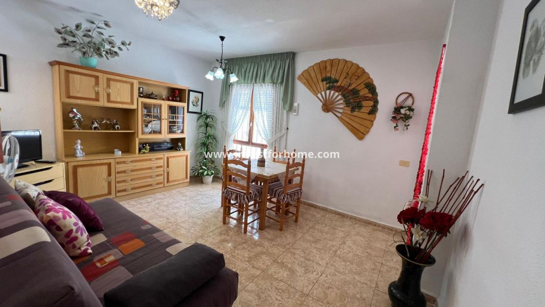 Verkoop - Appartement - Torrevieja - Centro