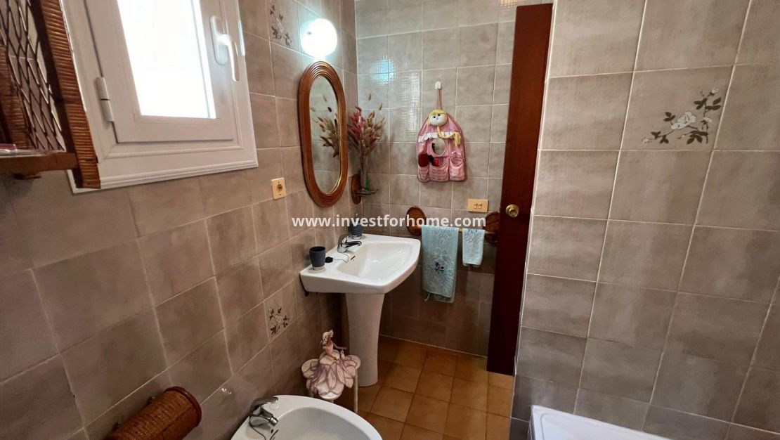 Verkoop - Appartement - Torrevieja - Centro