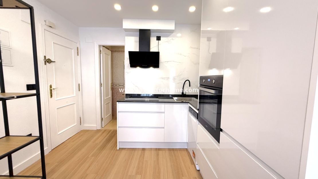 Verkoop - Appartement - Torrevieja - Costa Blanca