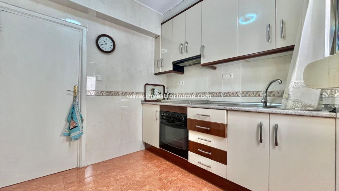 Verkoop - Appartement - Torrevieja - Estacion De Autobuses