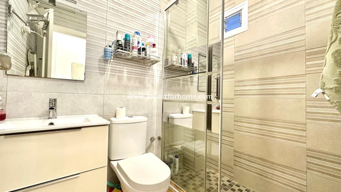 Verkoop - Appartement - Torrevieja - Estacion De Autobuses