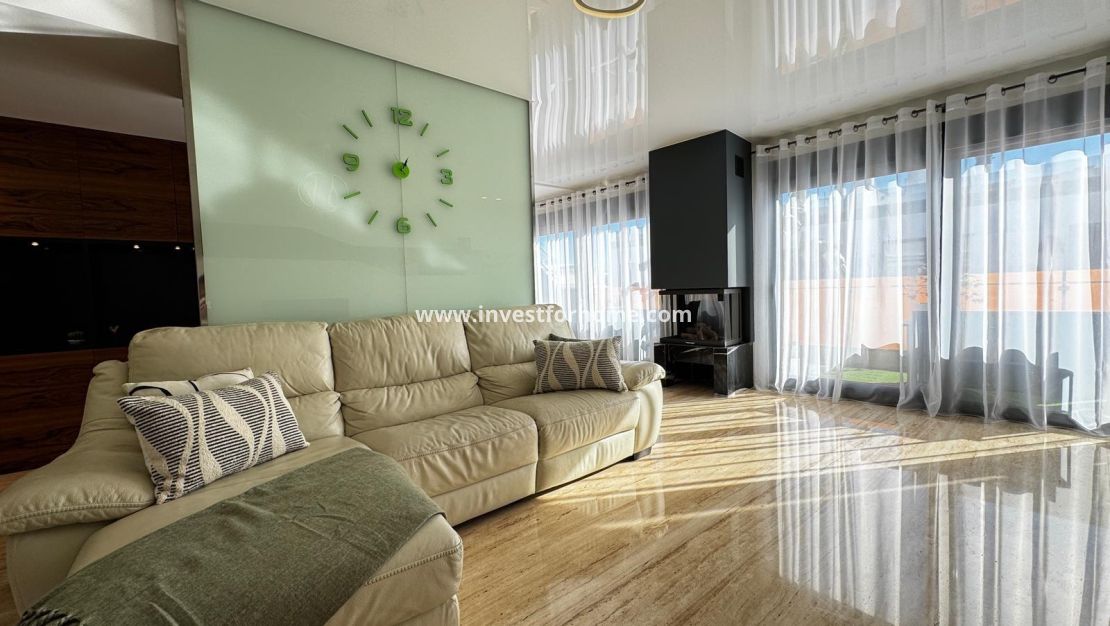 Verkoop - Appartement - Torrevieja - Estacion De Autobuses