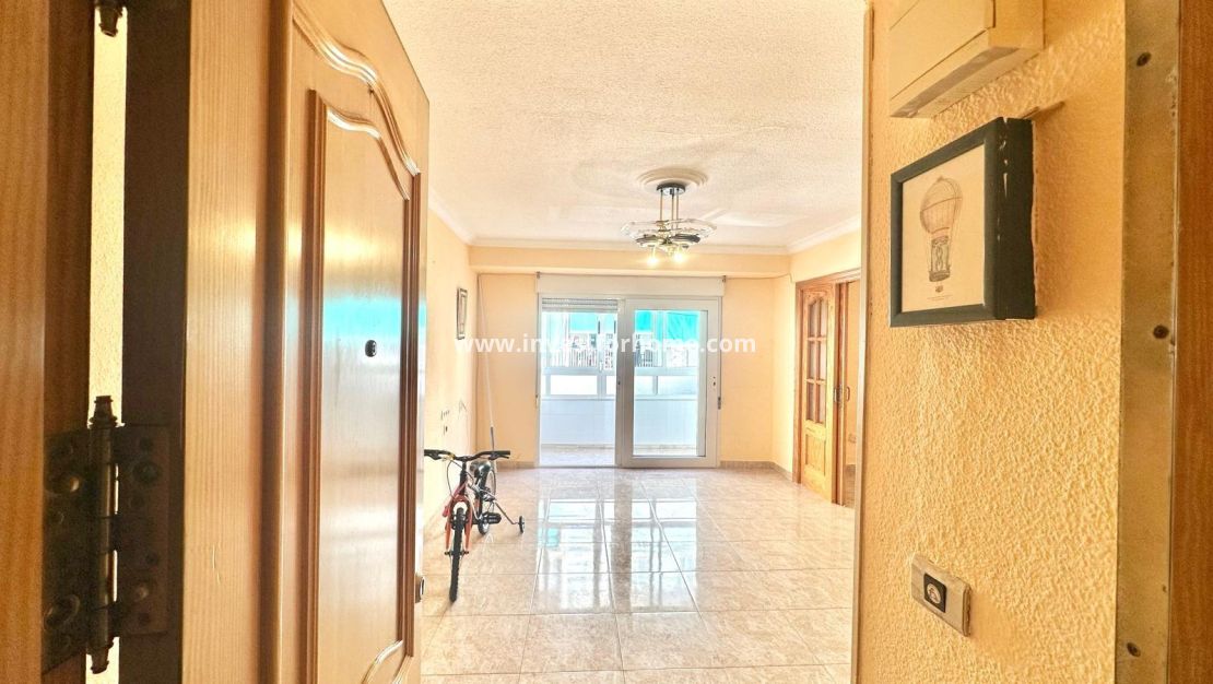 Verkoop - Appartement - Torrevieja - Estacion De Autobuses