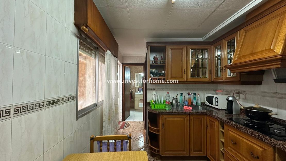 Verkoop - Appartement - Torrevieja - Estacion De Autobuses