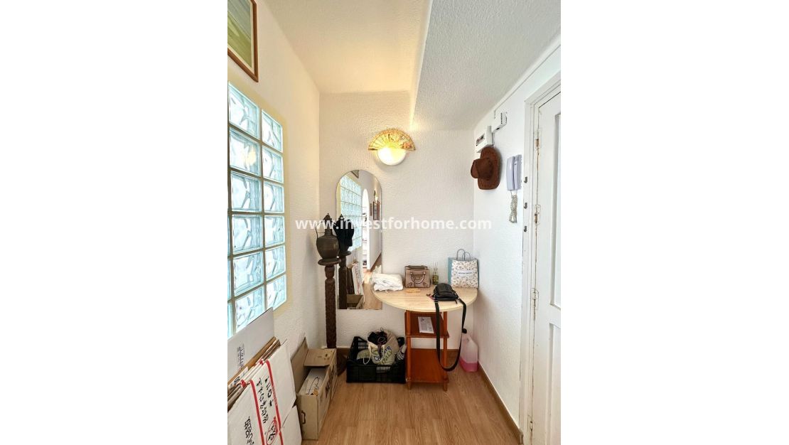 Verkoop - Appartement - Torrevieja - Estacion De Autobuses