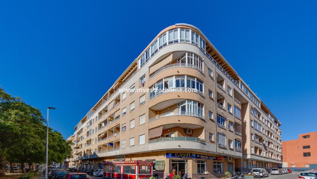 Verkoop - Appartement - Torrevieja - Estacion De Autobuses