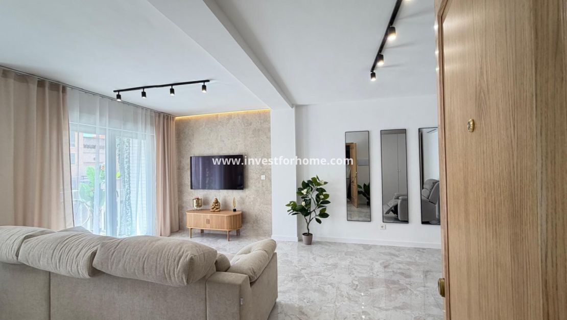 Verkoop - Appartement - Torrevieja - Estacion De Autobuses