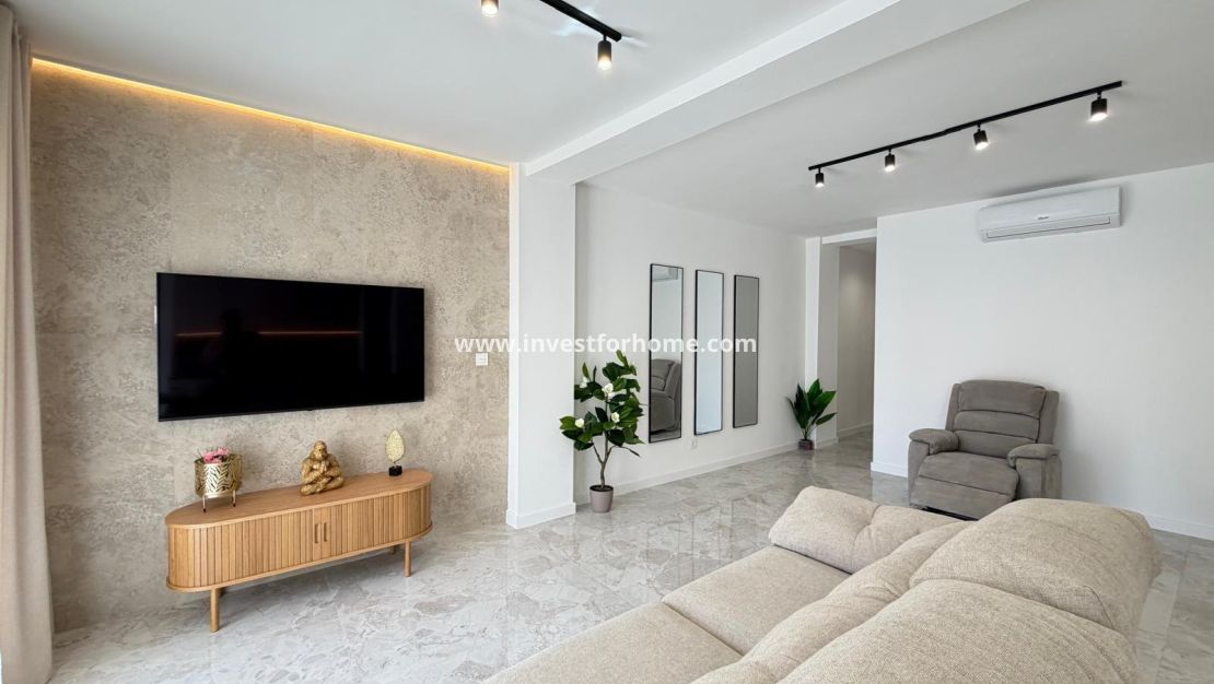 Verkoop - Appartement - Torrevieja - Estacion De Autobuses