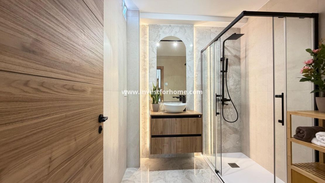 Verkoop - Appartement - Torrevieja - Estacion De Autobuses