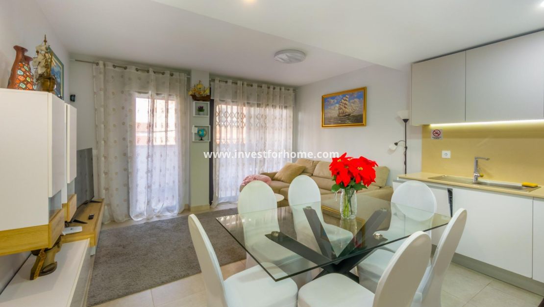 Verkoop - Appartement - Torrevieja - Estacion De Autobuses