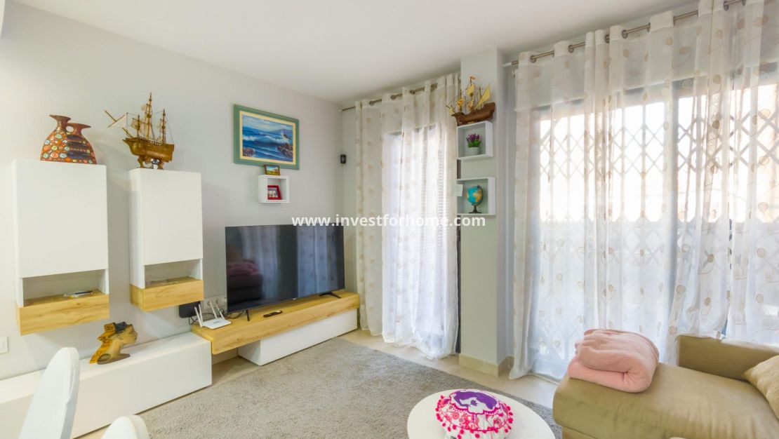 Verkoop - Appartement - Torrevieja - Estacion De Autobuses