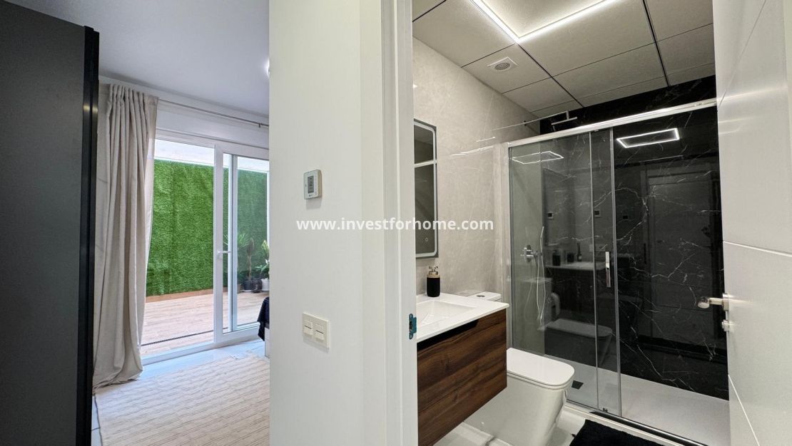 Verkoop - Appartement - Torrevieja - Estacion De Autobuses