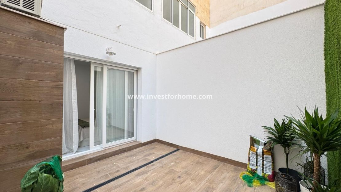 Verkoop - Appartement - Torrevieja - Estacion De Autobuses