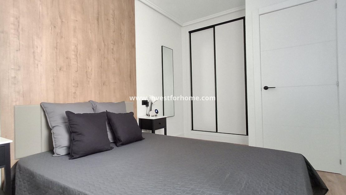 Verkoop - Appartement - Torrevieja - Estacion De Autobuses
