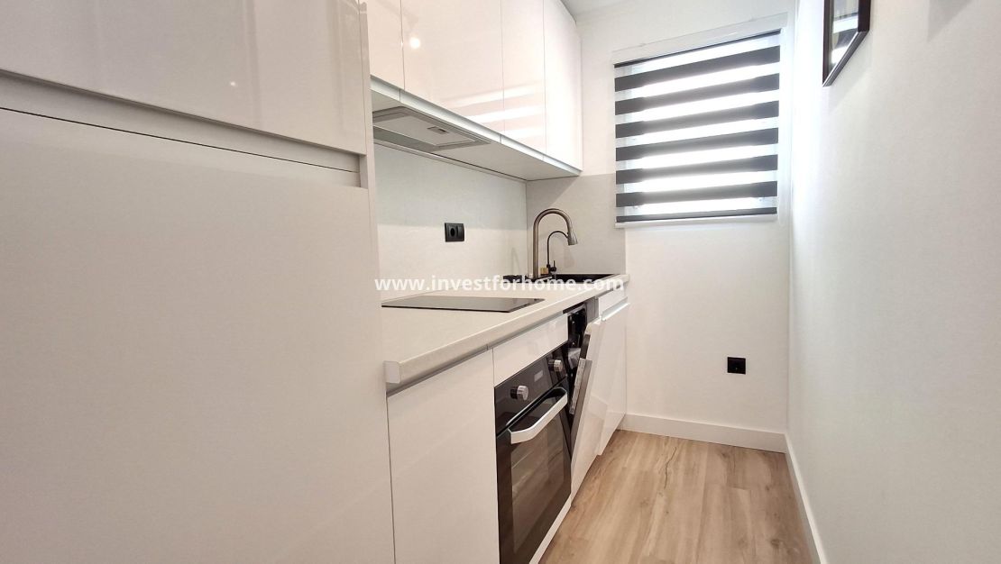 Verkoop - Appartement - Torrevieja - Estacion De Autobuses