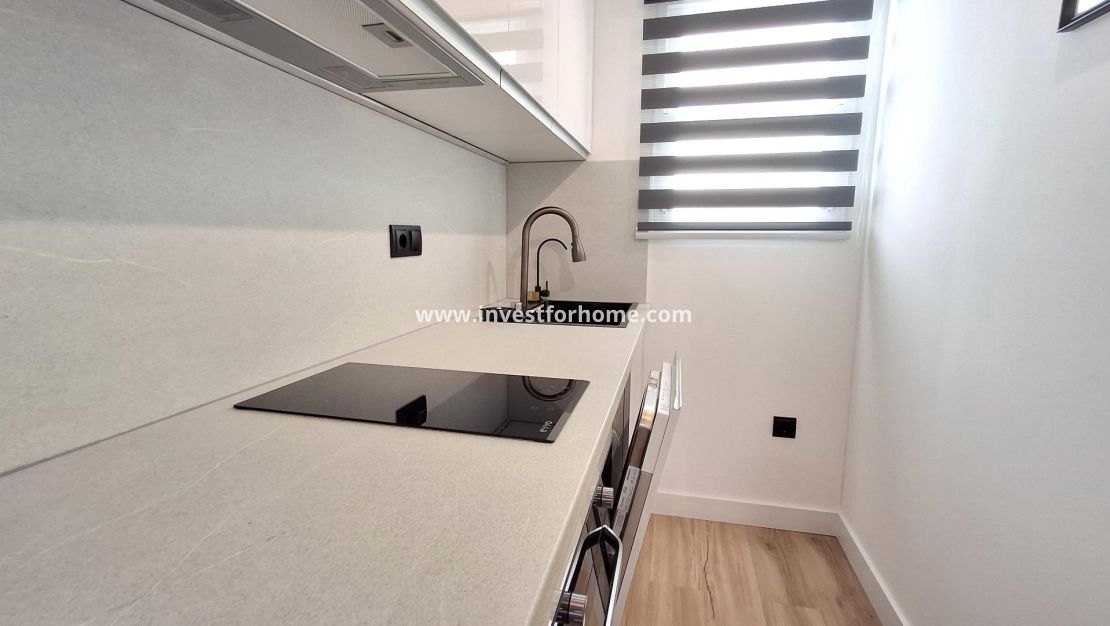 Verkoop - Appartement - Torrevieja - Estacion De Autobuses