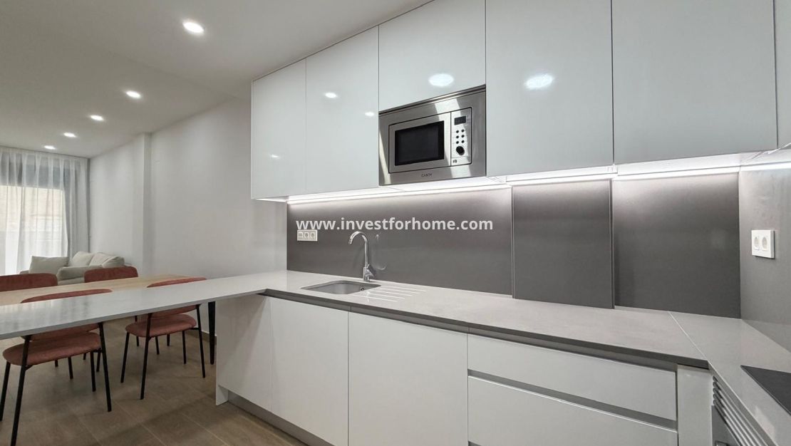 Verkoop - Appartement - Torrevieja - Estacion De Autobuses