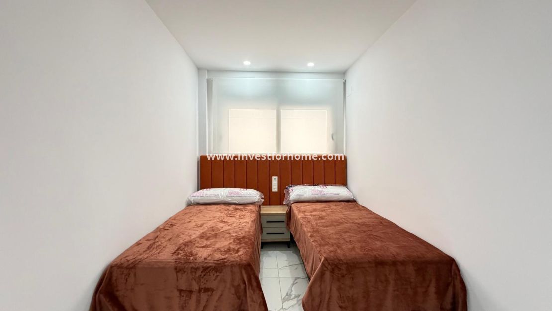 Verkoop - Appartement - Torrevieja - Estacion De Autobuses
