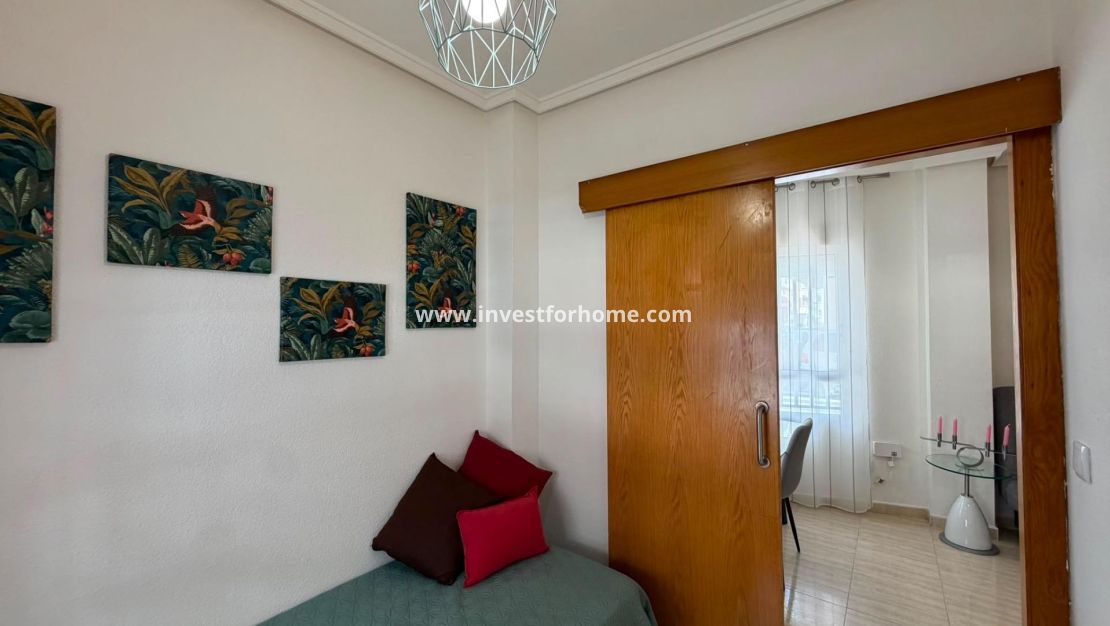 Verkoop - Appartement - Torrevieja - Estacion De Autobuses