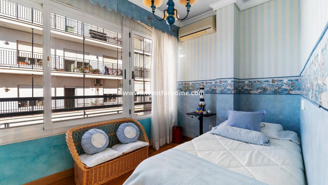 Verkoop - Appartement - Torrevieja - Piscinas naturales