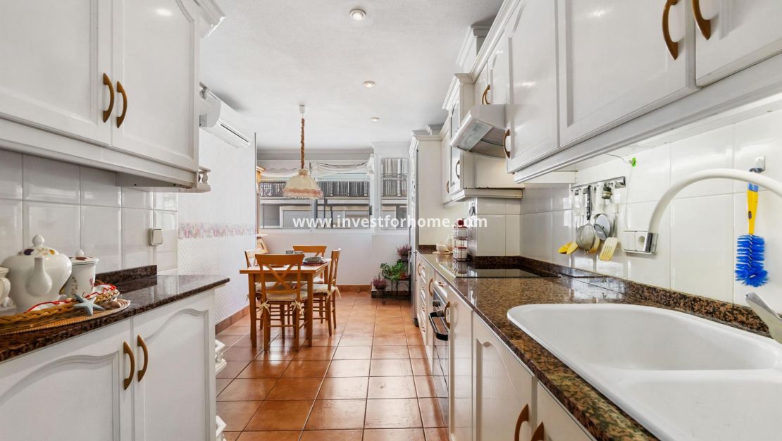 Verkoop - Appartement - Torrevieja - Piscinas naturales