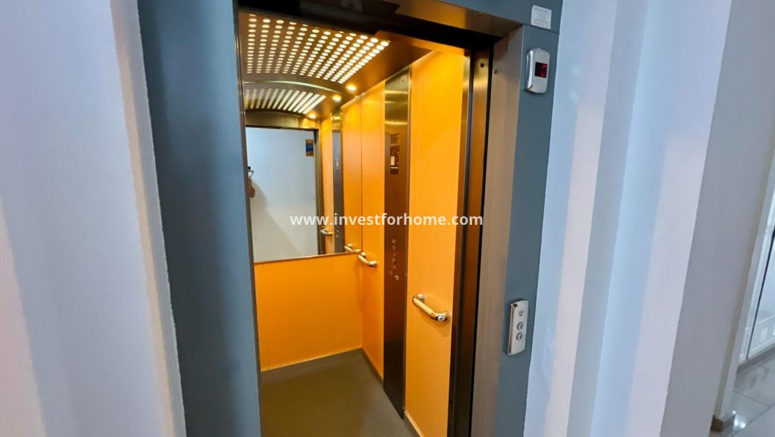 Verkoop - Appartement - Torrevieja - Playa de los Locos