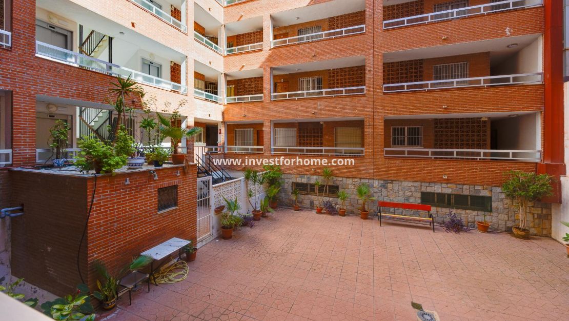 Verkoop - Appartement - Torrevieja - Playa del Acequión