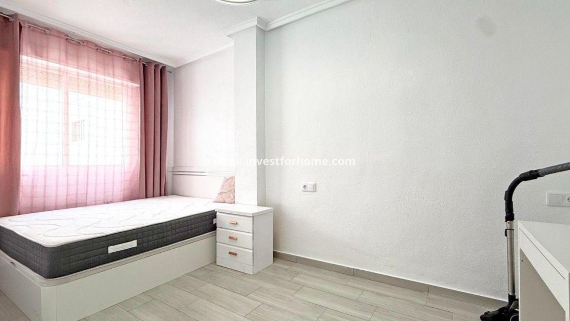 Verkoop - Appartement - Torrevieja - Playa del Cura