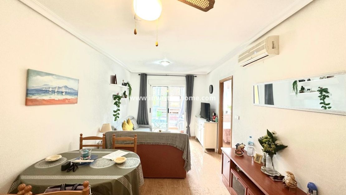 Verkoop - Appartement - Torrevieja - Playa del Cura