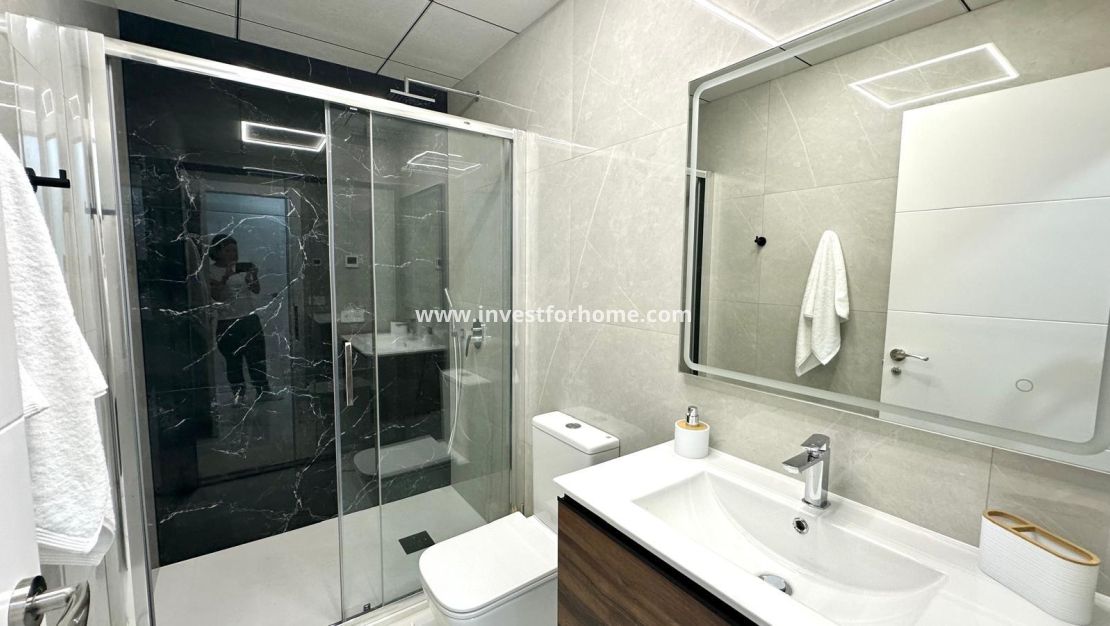 Verkoop - Appartement - Torrevieja - Playa del Cura