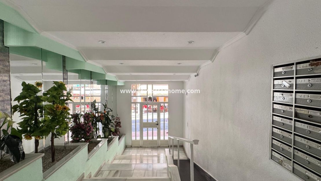 Verkoop - Appartement - Torrevieja - Playa del Cura