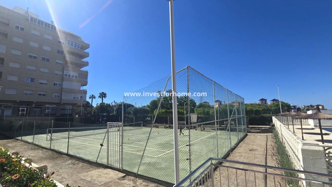 Verkoop - Appartement - Torrevieja - Puerto Deportivo Marina Salinas