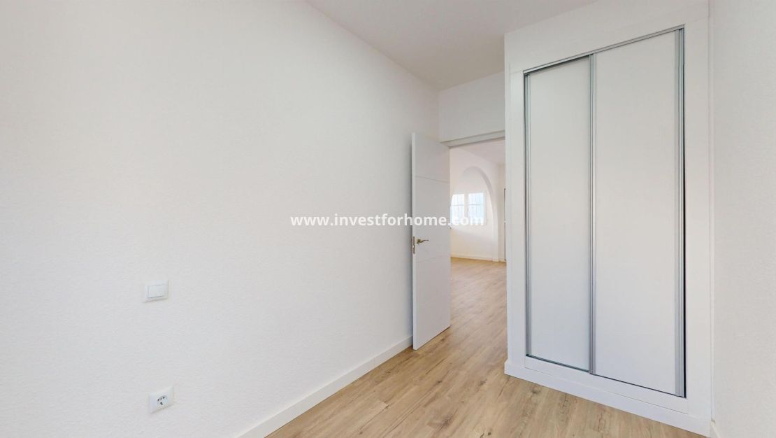 Verkoop - Bungalow - Orihuela Costa - Blue Lagoon