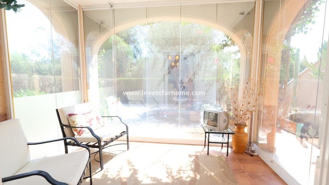 Verkoop - Bungalow - Orihuela Costa - Costa Blanca