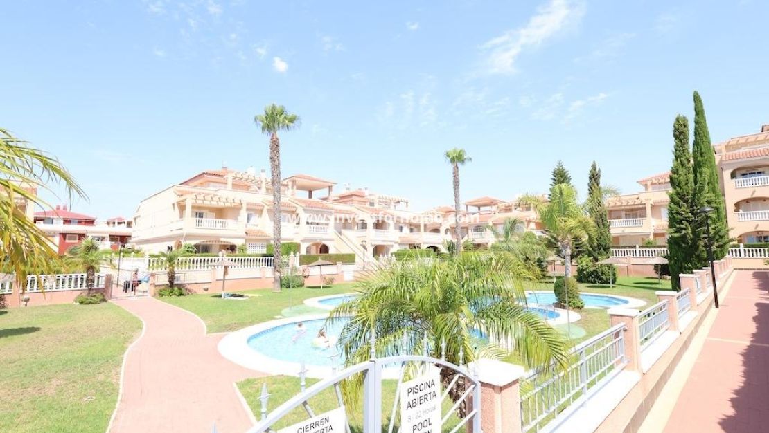 Verkoop - Bungalow - Orihuela Costa - Costa Blanca