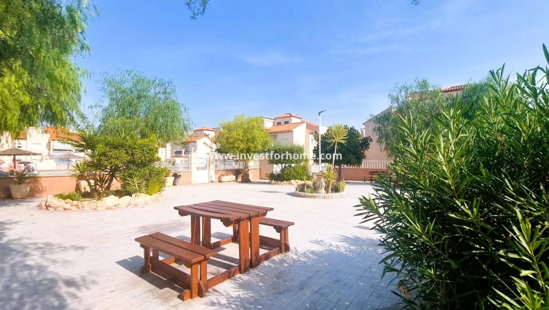 Verkoop - Bungalow - Orihuela Costa - Costa Blanca